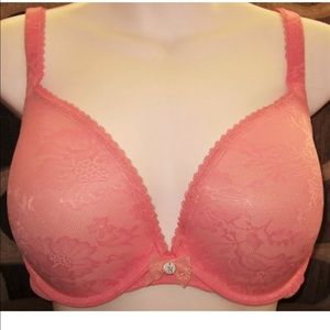 BODY BY VICTORIA 38D